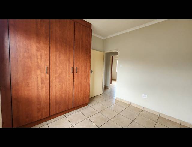 3 BEDROOM TOWNHOUSE FOR SALE IN WATERVAL EAST
